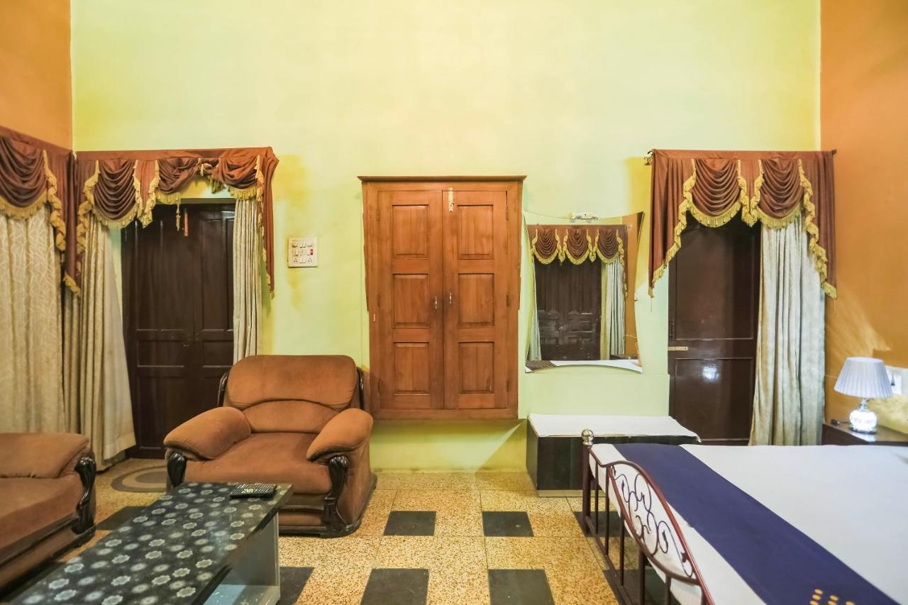 Spot On 64751 Hotel Shivani Palace Muthiganj 外观 照片
