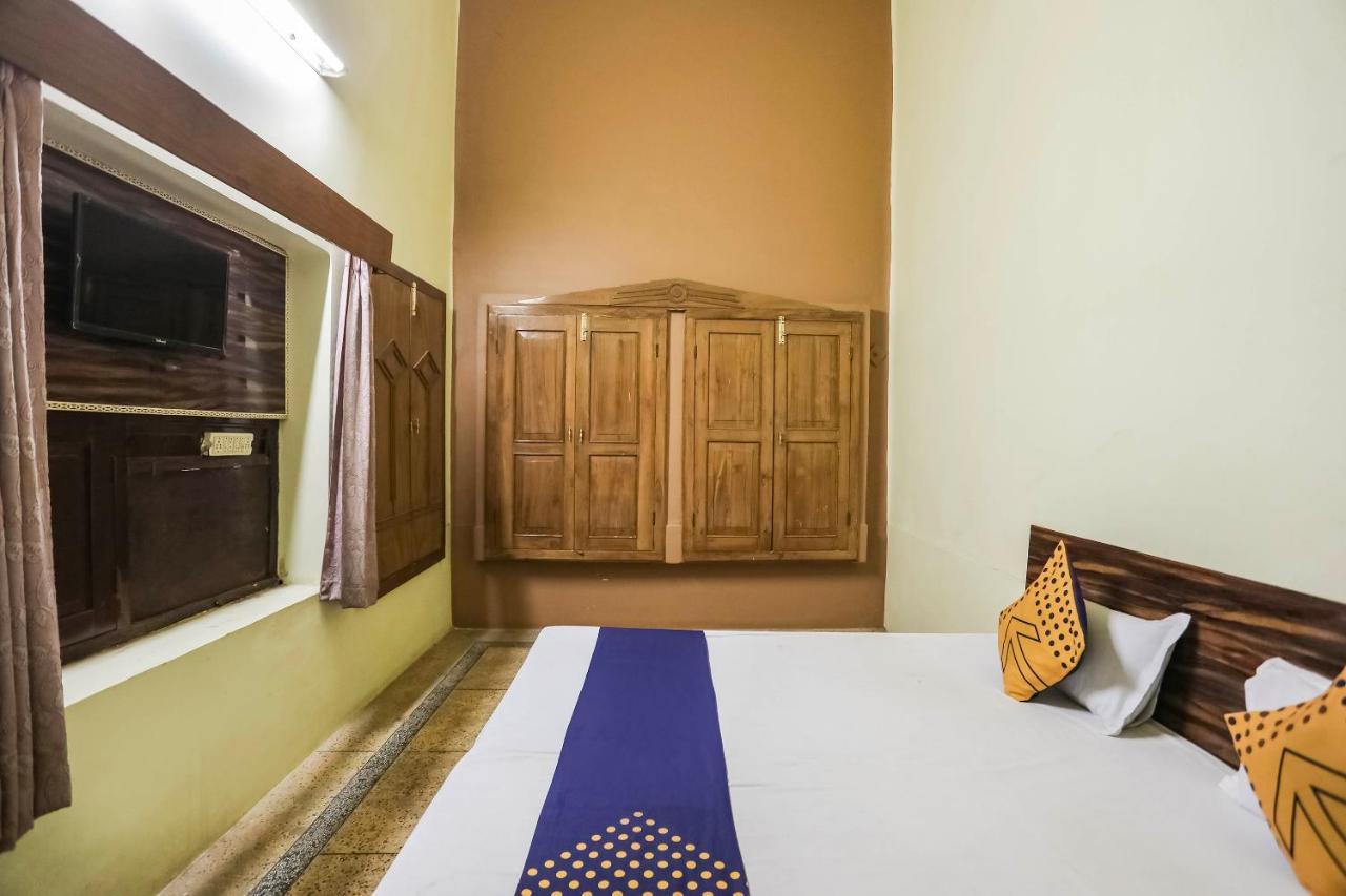 Spot On 64751 Hotel Shivani Palace Muthiganj 外观 照片